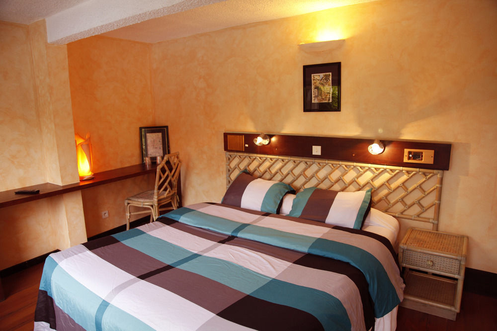Hotel Acostel Мо Екстер'єр фото